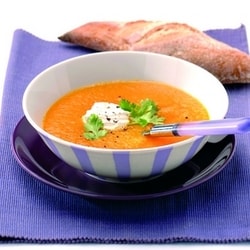 Soupe à la carotte et à la coriandre