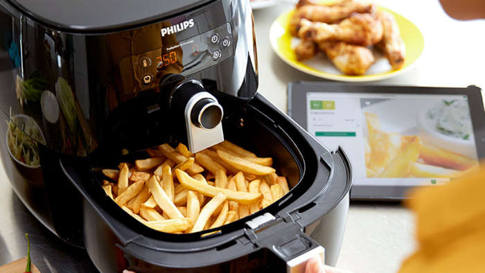 https://www.philips.ca/c-dam/b2c/kitchen/airfryer-xxl/small-footprints-large-capacity.jpg